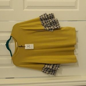 Tee with princess sleeves